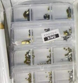 Nail Diamonds Set with Tweezer