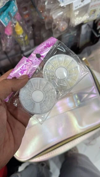 Nail Pearl Wheel - Half Pearls Mixed Sizes